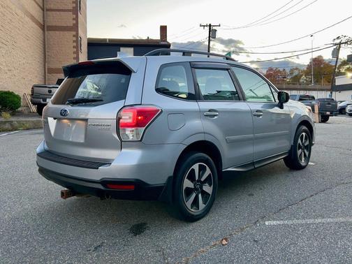 2017 Subaru Forester 2.5i
