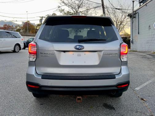 2017 Subaru Forester 2.5i