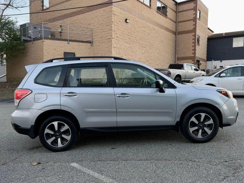 2017 Subaru Forester 2.5i