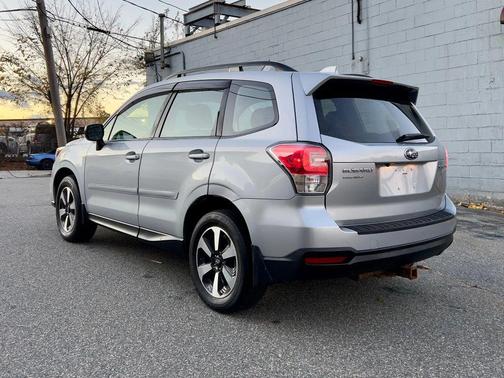 2017 Subaru Forester 2.5i