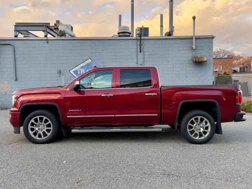 2018 GMC Sierra 1500 Denali