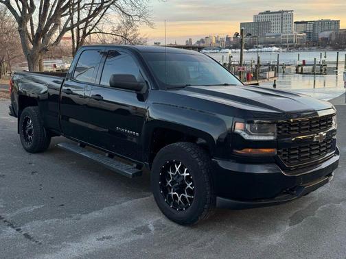 2016 Chevrolet Silverado 1500 Custom