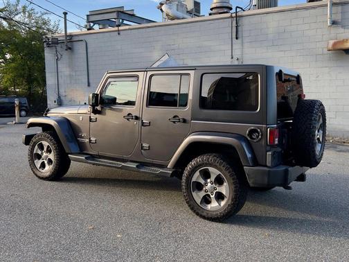 2016 Jeep Wrangler Unlimited Sahara