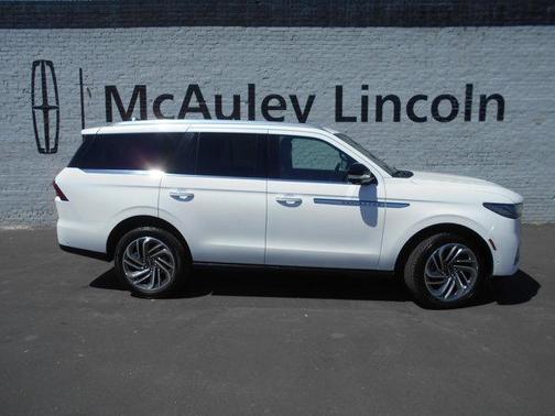 2025 Lincoln Navigator Reserve