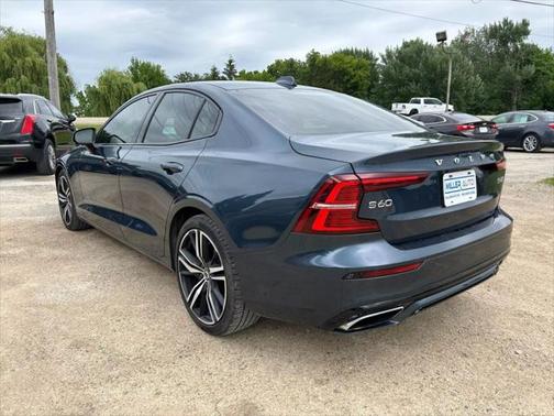 2020 Volvo S60 T6 R-Design