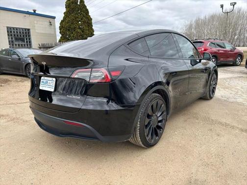 2022 Tesla Model Y Performance Dual Motor All-Wheel Drive