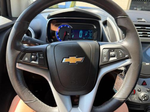 Satin Steel Metallic 2015 Chevrolet Trax LT