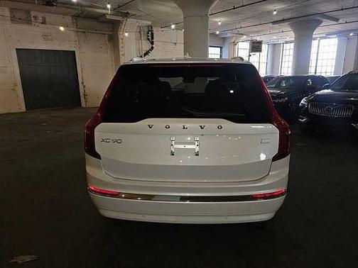 2024 Volvo XC90 Plus