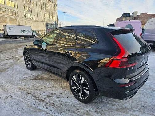 2026 Volvo XC60 Core