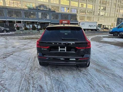 2026 Volvo XC60 Core