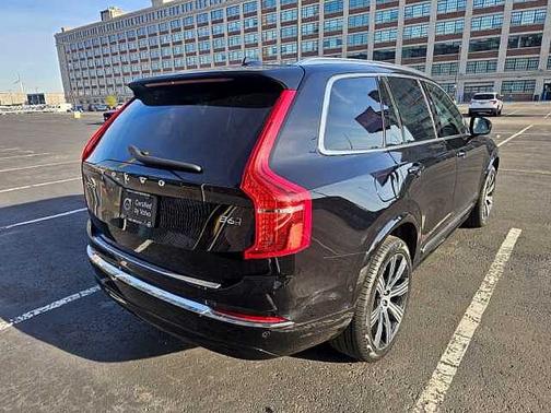 Onyx Black 2025 Volvo XC90 Plus