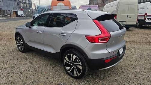 2025 Volvo XC40 Plus