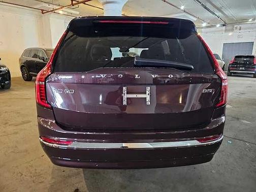 2025 Volvo XC90 Plus