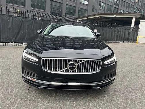 2025 Volvo S90 Plus