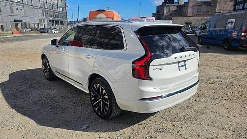 2025 Volvo XC90 Plus