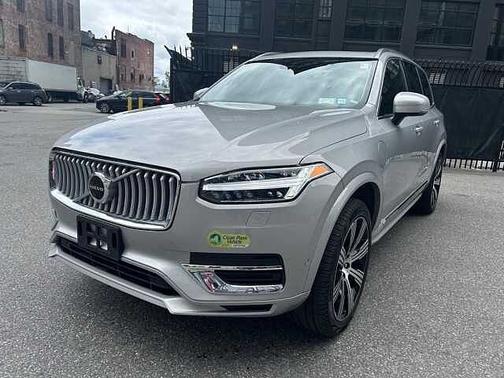 2023 Volvo XC90 Plus