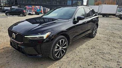 2025 Volvo XC60 Plus