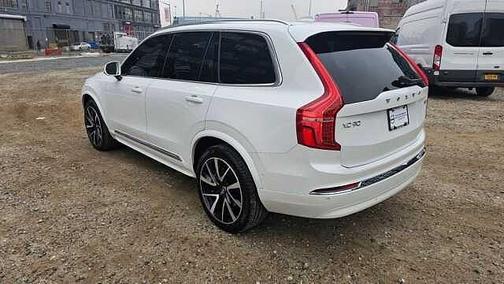 2024 Volvo XC90 Plus
