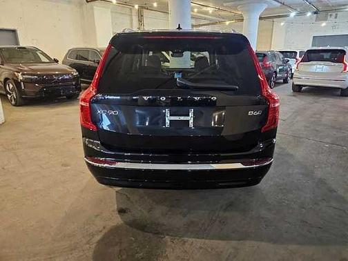 2025 Volvo XC90 Plus