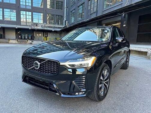 2025 Volvo XC60 Plus