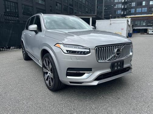 2023 Volvo XC90 Recharge Plug-In Hybrid T8 Plus 6 Passenger