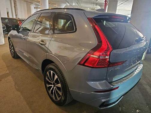 Thunder Grey 2023 Volvo XC60 Plus