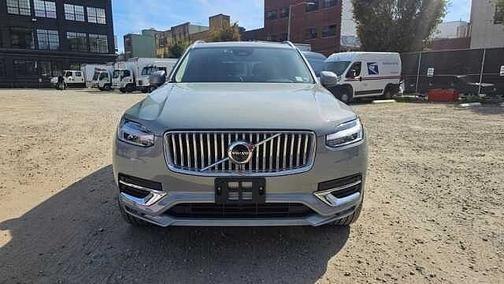 2025 Volvo XC90 Plus