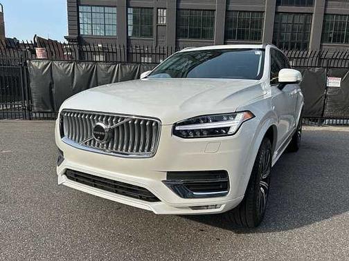 2024 Volvo XC90 Plus