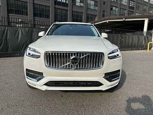 2024 Volvo XC90 Plus
