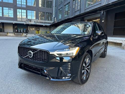2025 Volvo XC60 B5 Plus