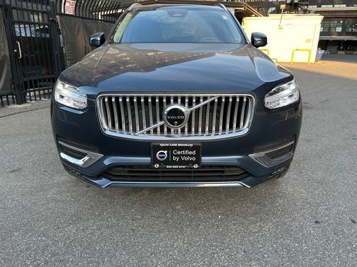 2024 Volvo XC90 B5 Plus