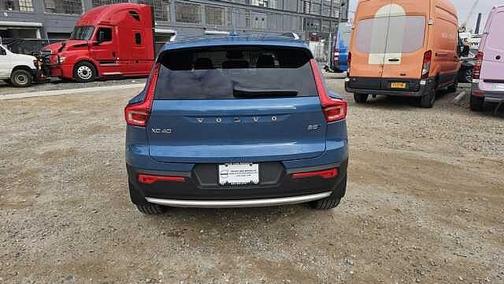 2025 Volvo XC40 Ultra