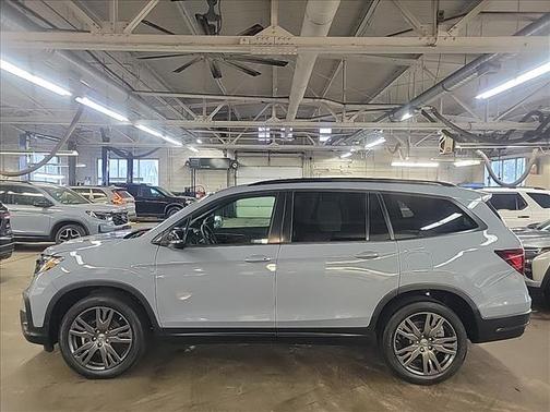 2022 Honda Pilot AWD Sport