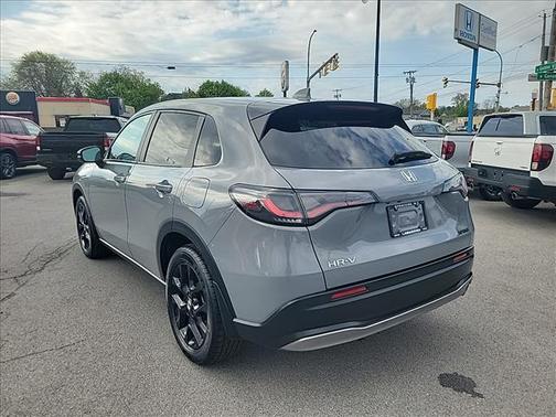 Urban Gray Pearl 2024 Honda HR-V AWD Sport