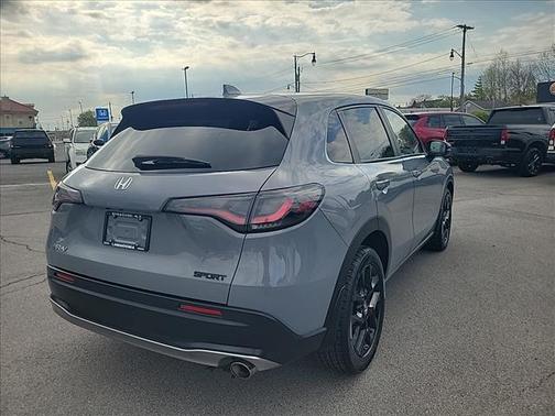 Urban Gray Pearl 2024 Honda HR-V AWD Sport