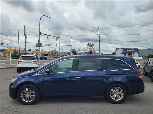 Obsidian Blue Pearl 2016 Honda Odyssey SE