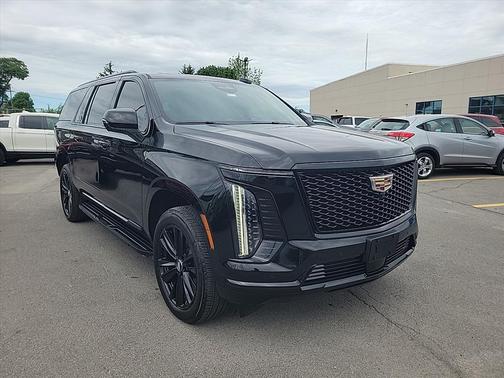 2025 Cadillac Escalade ESV Sport