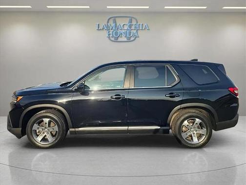 2023 Honda Pilot AWD EX-L 8 Passenger
