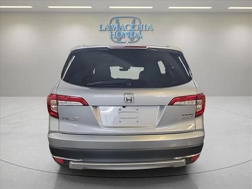 2022 Honda Pilot Touring 8-Passenger