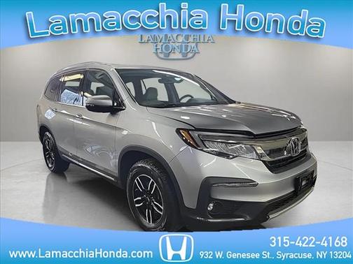2022 Honda Pilot Touring 8-Passenger