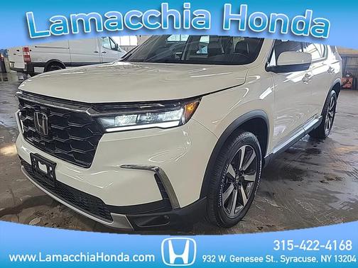 2024 Honda Pilot Touring 8-Passenger