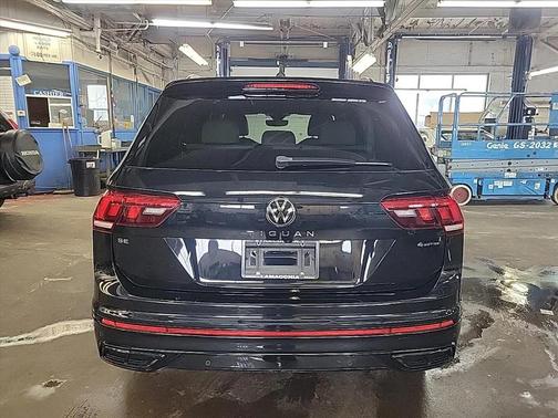 2022 Volkswagen Tiguan 2.0T SE R-Line Black 4MOTION