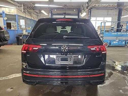 2022 Volkswagen Tiguan 2.0T SE R-Line Black 4MOTION