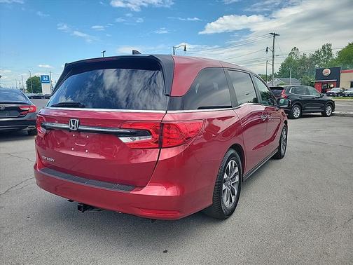 Radiant Red Metallic II 2022 Honda Odyssey EX-L