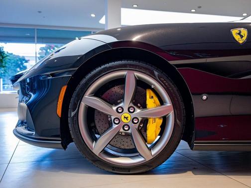 2023 Ferrari Portofino M Base