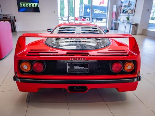 1990 Ferrari F40 