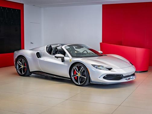 2024 Ferrari 296 GTS 