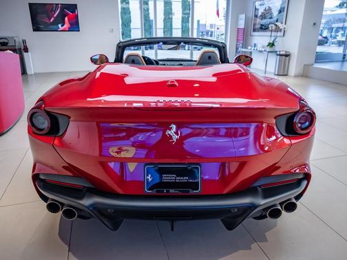 2022 Ferrari Portofino M Base