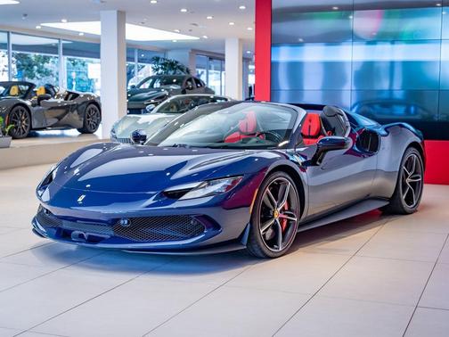 2025 Ferrari 296 GTS 