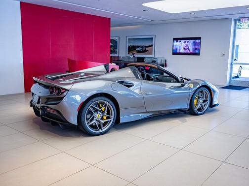 2021 Ferrari F8 Spider Base